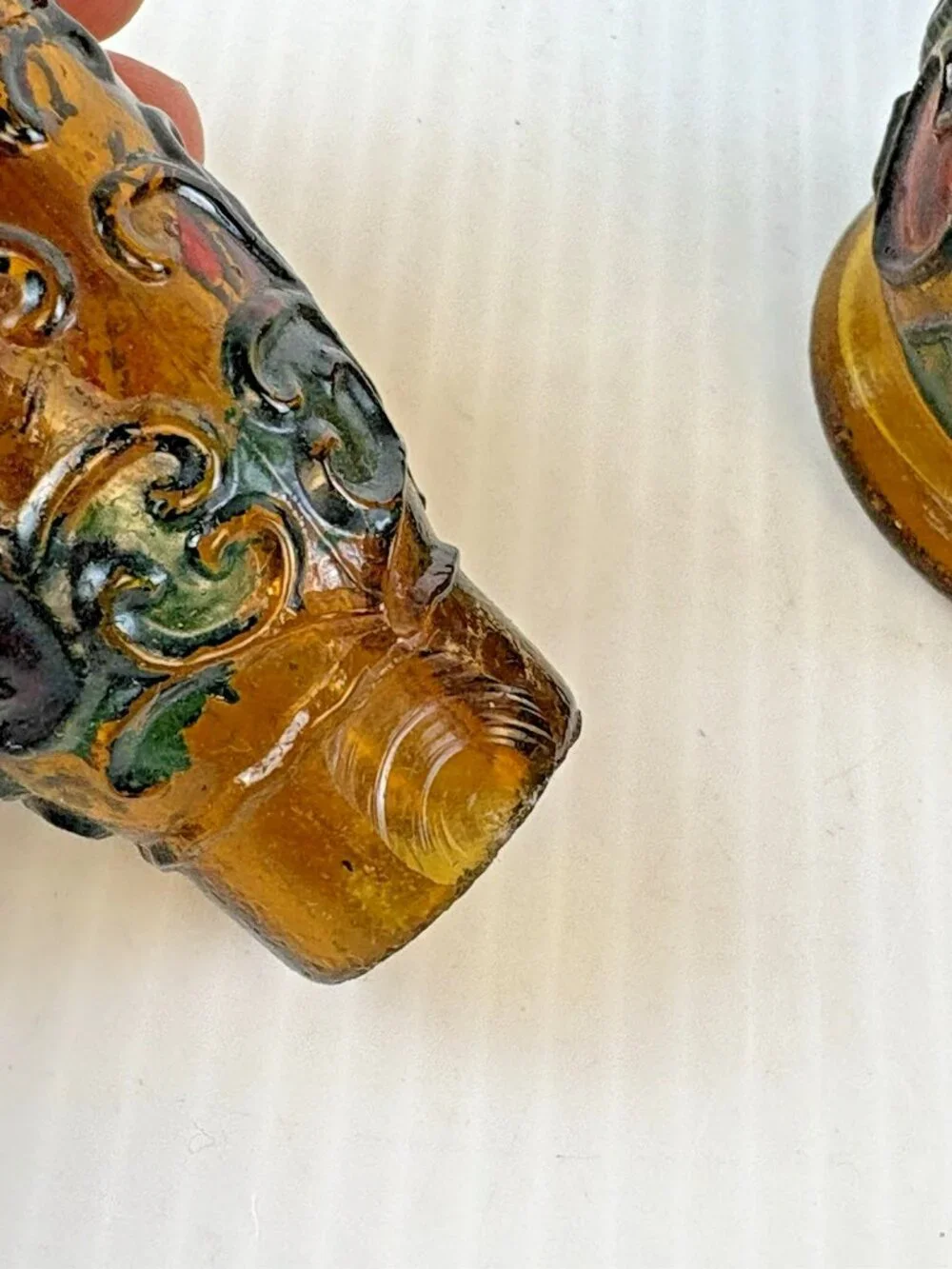 2 Vtg Multi Color Heart Stained Glass Style Oil Lamps Hong Kong 5.25